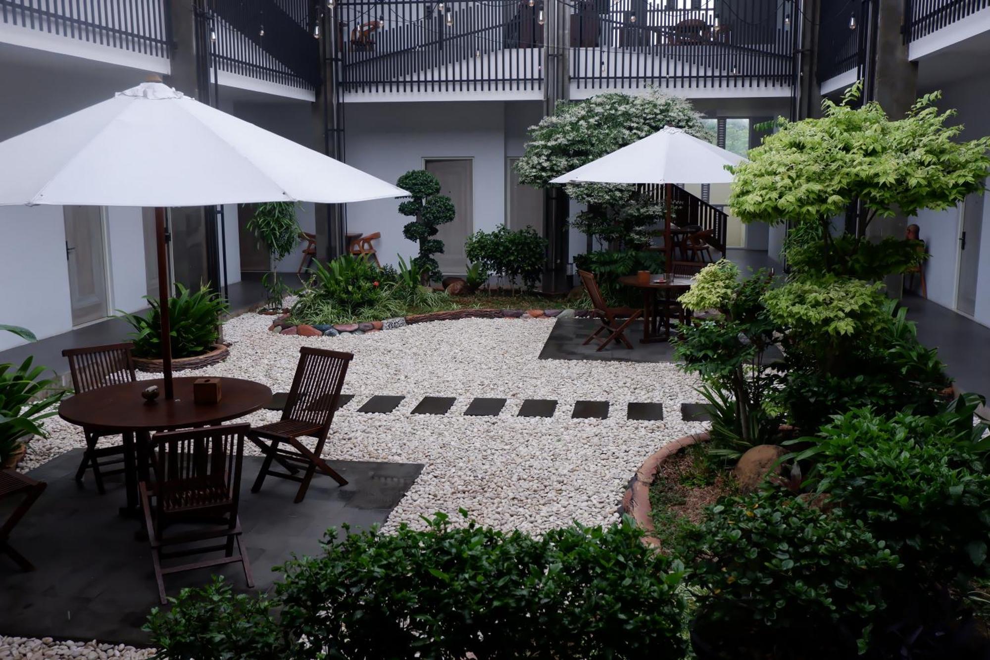 Grand Samota Hotel Sumbawa Экстерьер фото